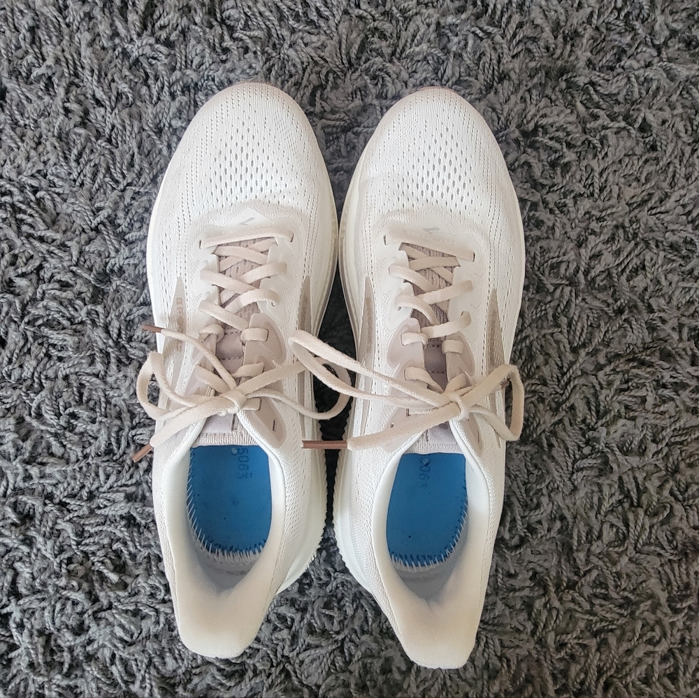 Brooks Ghost 17